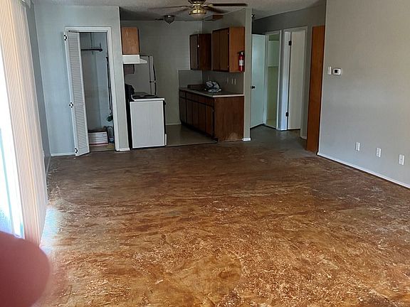 3rd image of 1153 Linda Lee Dr