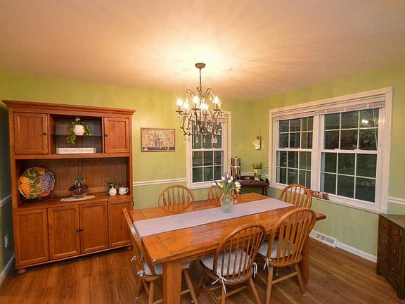 5th image of 595 Woodland View Dr