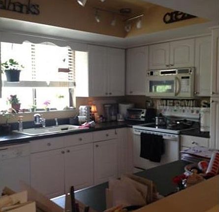 4th image of 875 S Village Dr #201