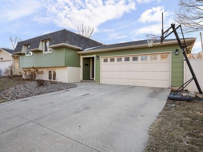 2413 3rd St, Moline, IL, 61265