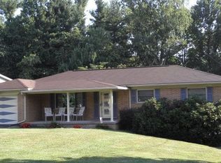 1206 Maxwell Hill Rd, Beckley, WV 25801