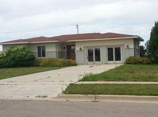 120 Linden Ln, Delavan, WI 53115