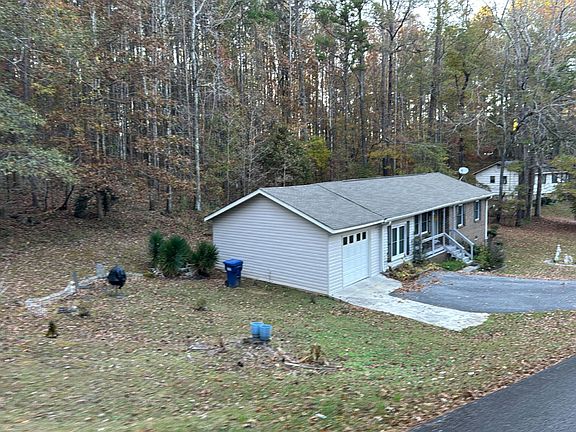 3rd image of 603 Jackson Ave W