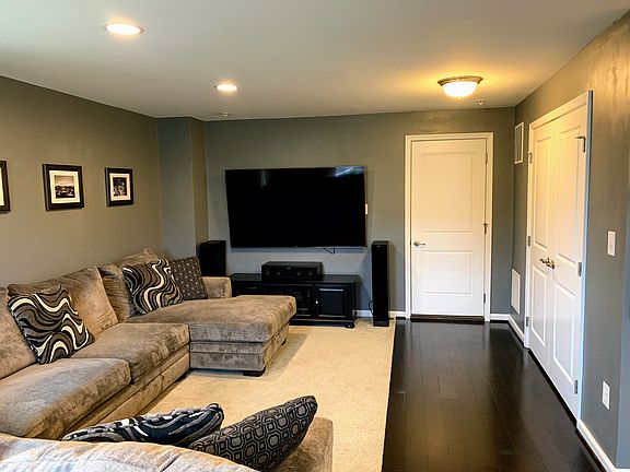 5th image of 5353 S Center Dr