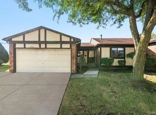 13540 Angela Dr, Warren, MI 48088