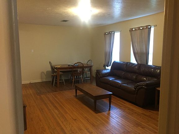2nd image of 2101 Margaret St #A
