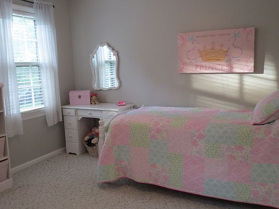 2nd image of 6009 Rexwood Pl