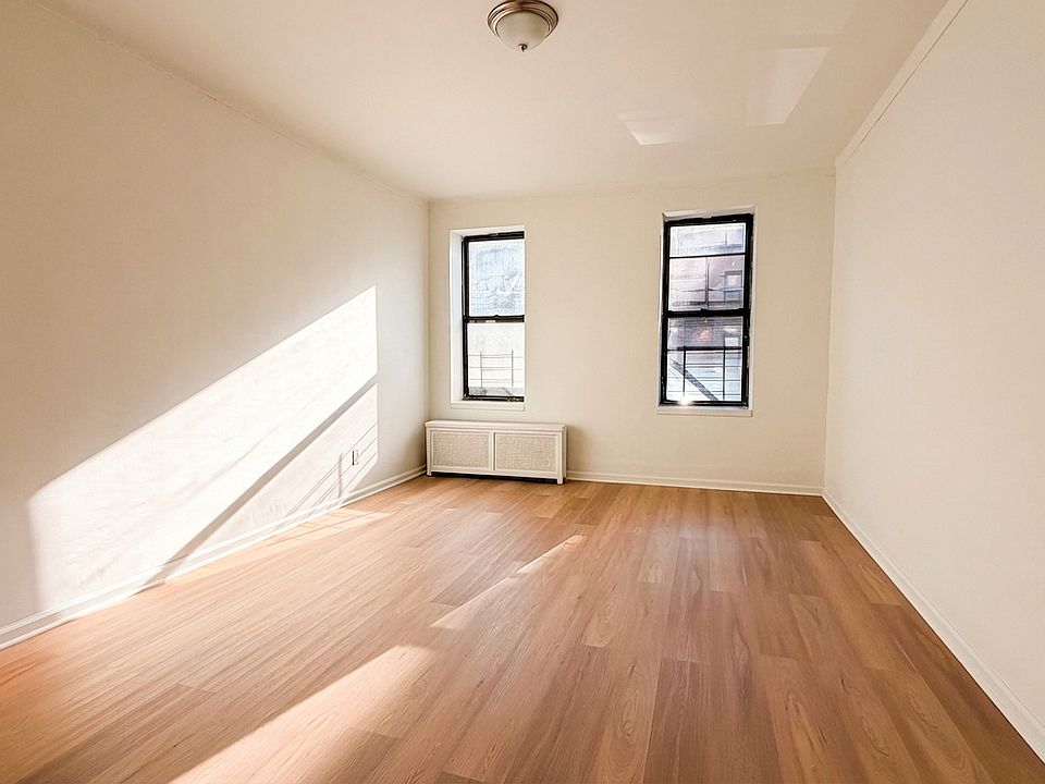1st image of 101 Marine Ave #14