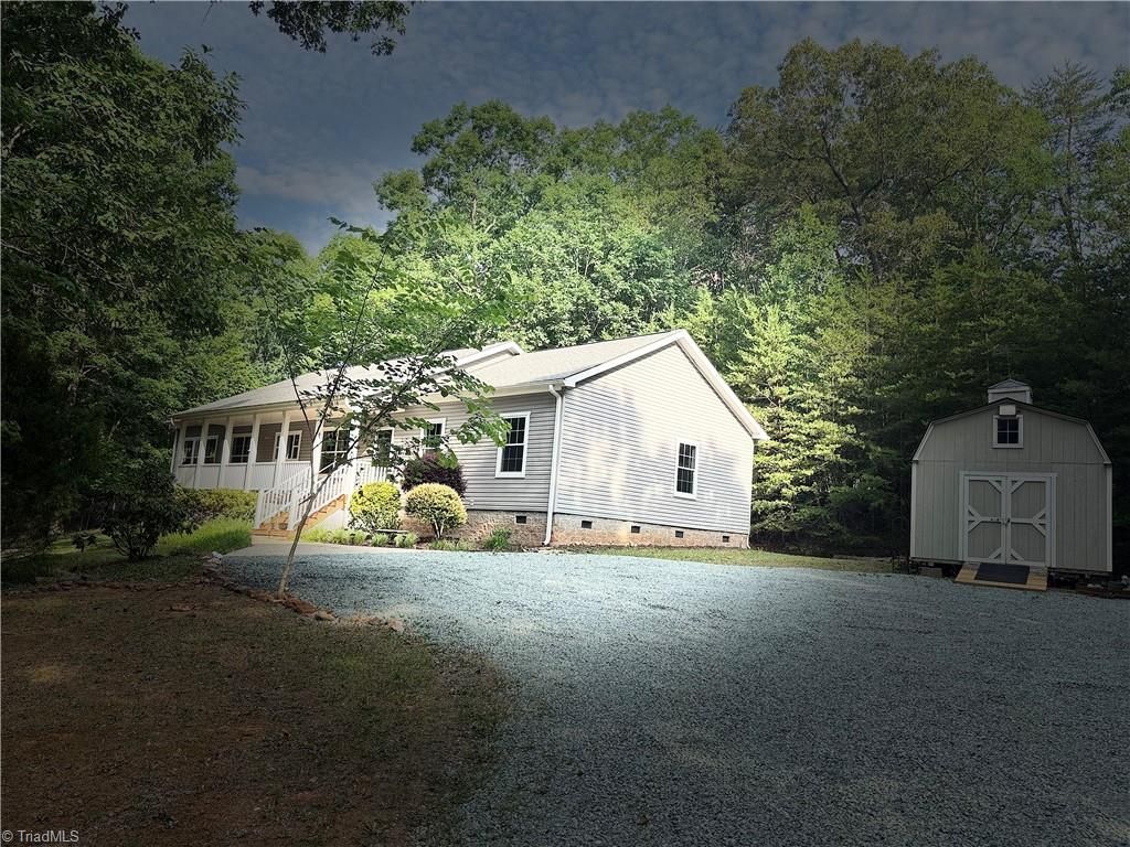 1507 Ridgewood Rd, Franklinville, NC - View 3