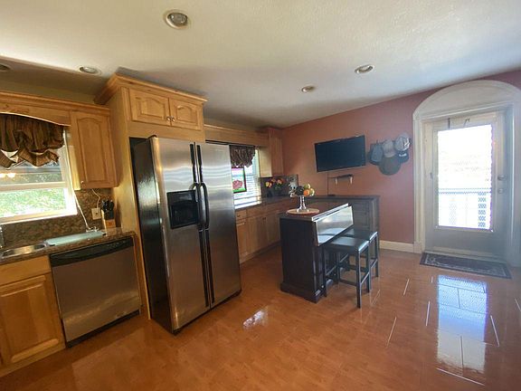 5th image of 241 Chatham #L-2410