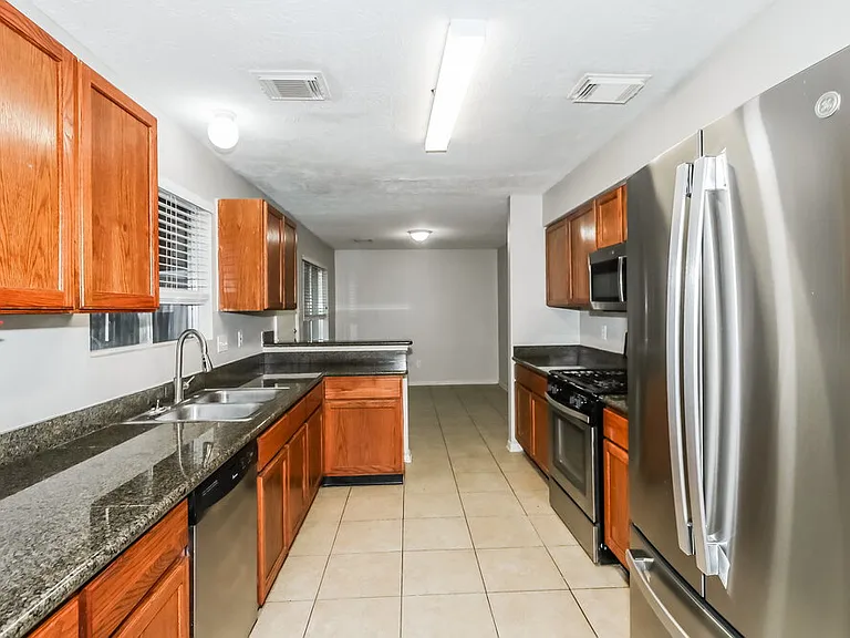 6803 Hedgewick Dr — Photo 7