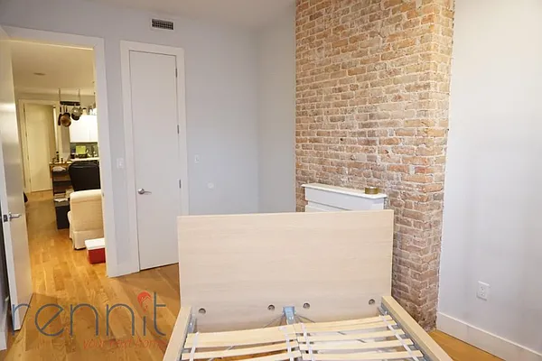 Rented by Rennit Inc. | media 31