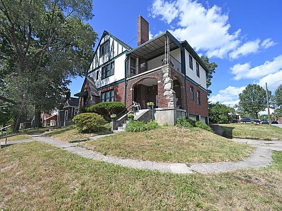 2nd image of 1766 Catalina Ave