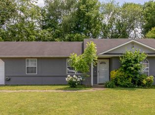1221 Patton Pl, Oak Grove, KY 42262
