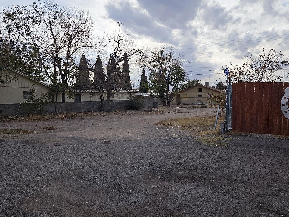 1st image of 910 S Solano Dr