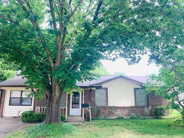 1st image of 1105 Vista Dr