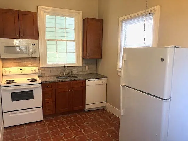 119 E Park Ave — Photo 2