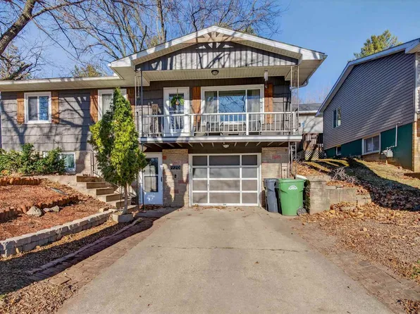 920 5th Ave N, Clinton, IA 52732