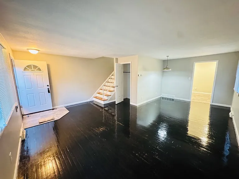 8215 Crudele Dr — Photo 14