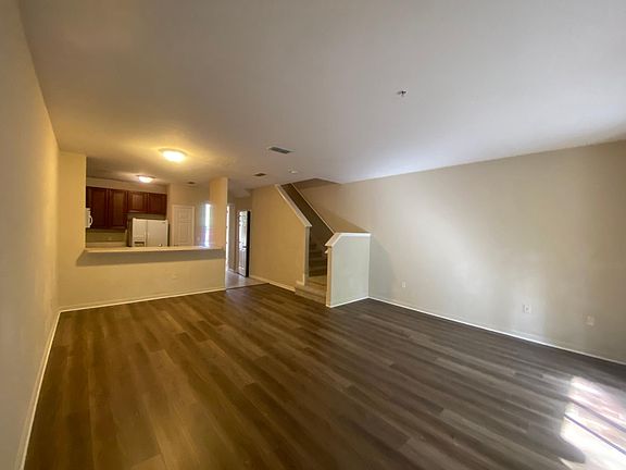 5th image of 10541 Regent Square Dr #1007