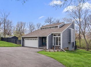 8674 Durbin Ln, Crown Point, IN 46307