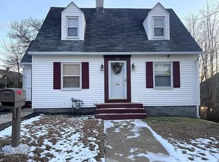 1100 Essex St, Lawrence, MA 01841