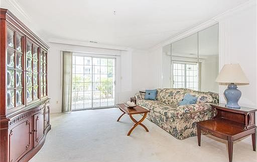 4th image of 1711 Waterford Dr #1711