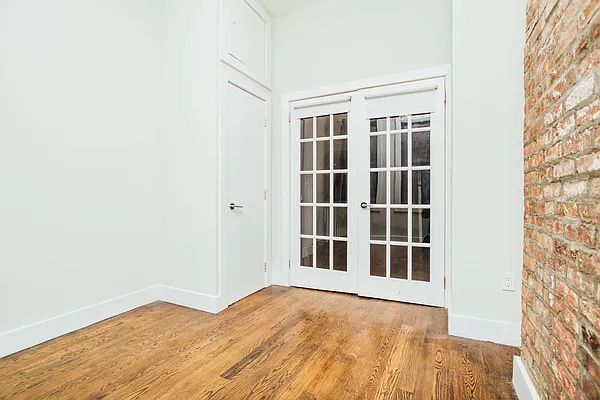 Rented by Nooklyn NYC LLC | media 5