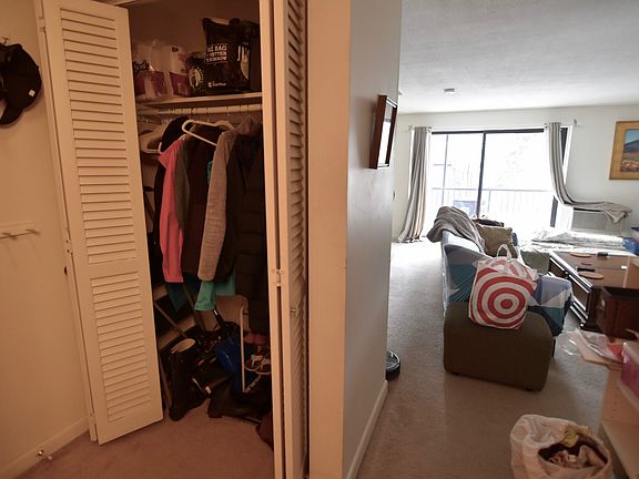 4th image of 24 Highland Ave APT 10