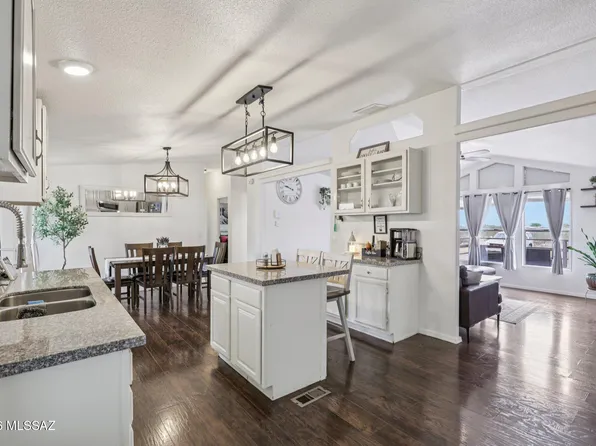 9811 N Sooner Ln, Marana, AZ 85653