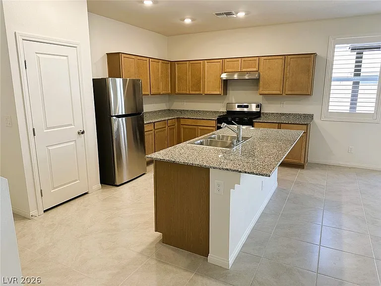 4154 Scarlet Cob Ave — Photo 6