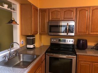 41 Foundry St APT 11-16, South Easton, MA 02375