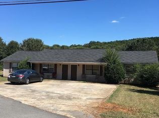 8 Crossridge Dr, Silver Creek, GA 30173