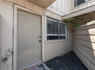 4401 Carter Creek Pkwy APT 3, Bryan, TX 77802