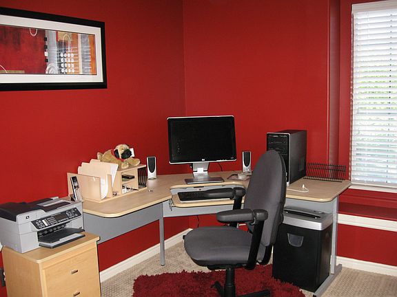 3rd image of 605 S Senate Cir