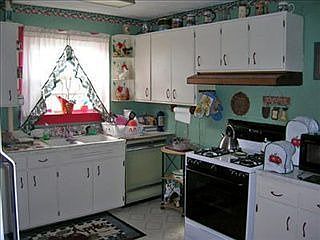 5th image of 269 N Plum St