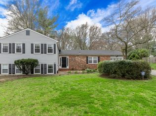 9725 Cinnamon Creek Dr, Vienna, VA 22182