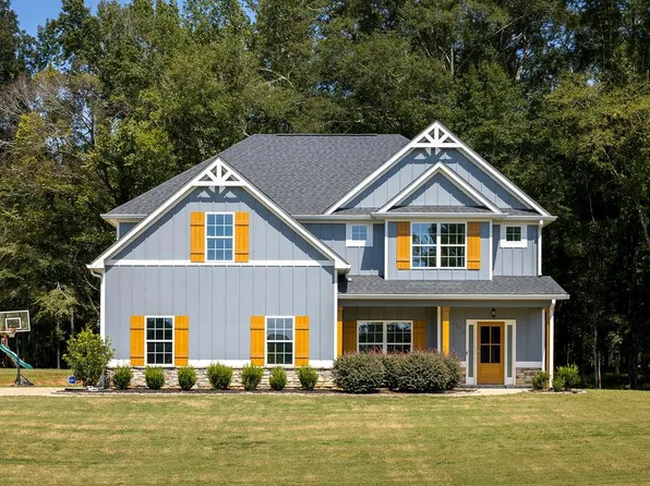 178 Maple Lakes Dr, Cataula, GA 31804