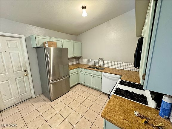 5th image of 8152 Cactus Flower Ct