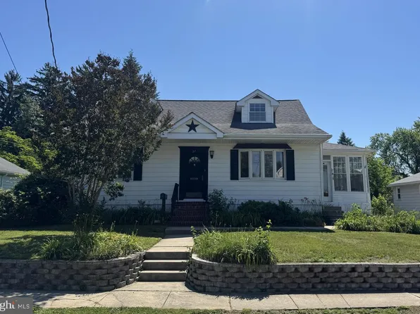 57 S Terrace Ave, Maple Shade, NJ 08052