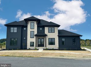 539 Sierra Ln, Lancaster, PA 17601