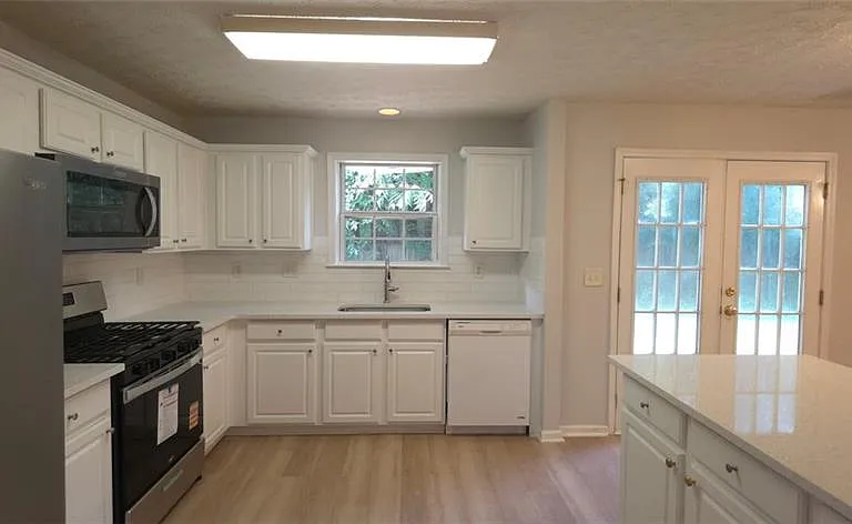 3458 Hill Pond Dr NE — Photo 7