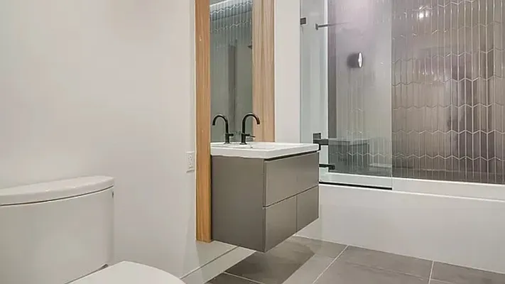 Rented by Nooklyn NYC LLC | media 30