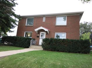 7203 W Lincoln Ave, West Allis, WI 53219