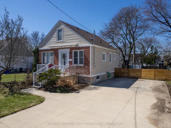 785 Strand St, London, ON N5Y 1T2
