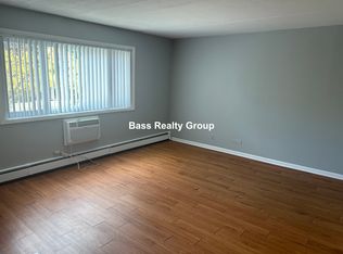 10739 S Keating Ave #206, Oak Lawn, IL 60453