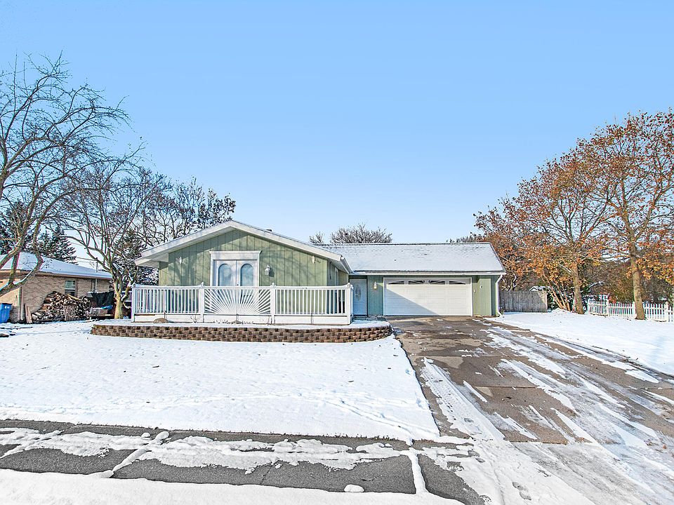 1st image of 2649 Algonquin Ct NE