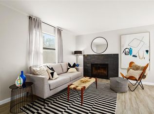 5616 Emerald Forest Dr APT 102, Austin, TX 78745