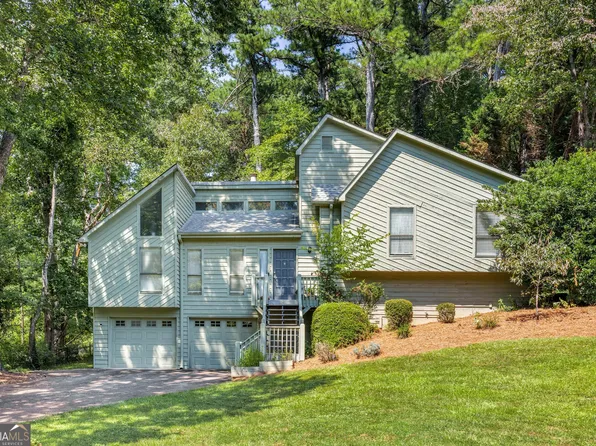 1877 Falcon Wood Dr NE, Marietta, GA 30066