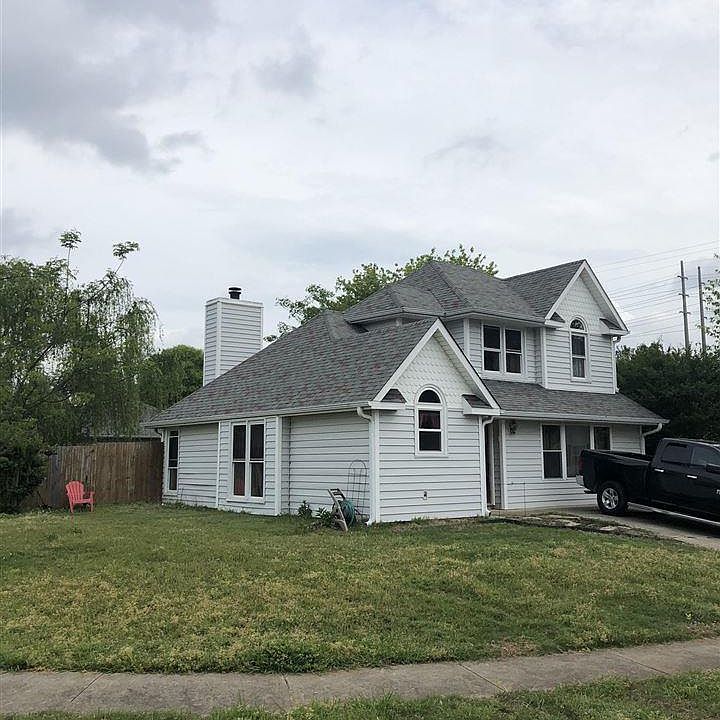 2nd image of 13603 Boca Cir SE